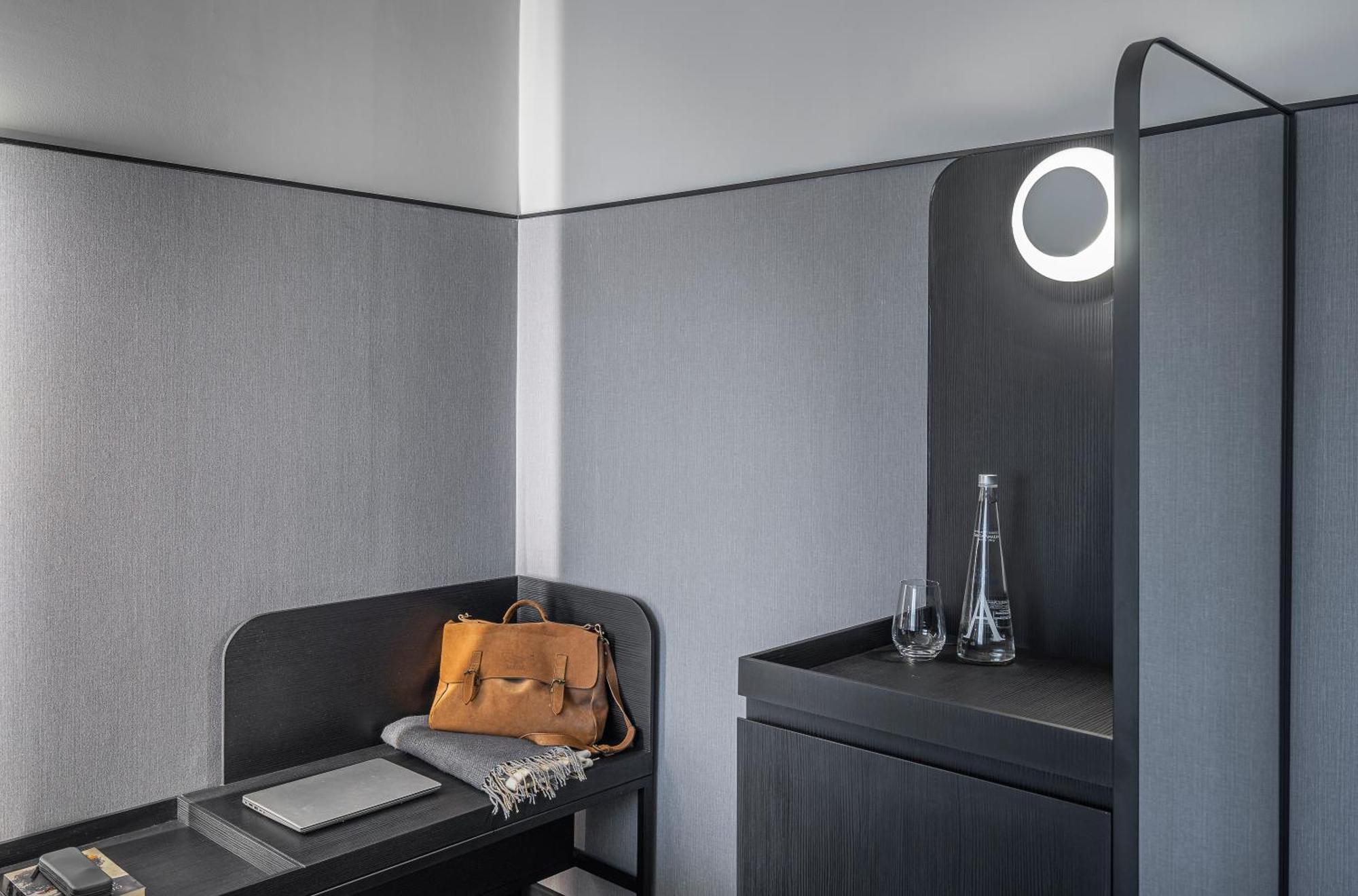 Pullman Santiago Vitacura Εξωτερικό φωτογραφία A room at the hotel
