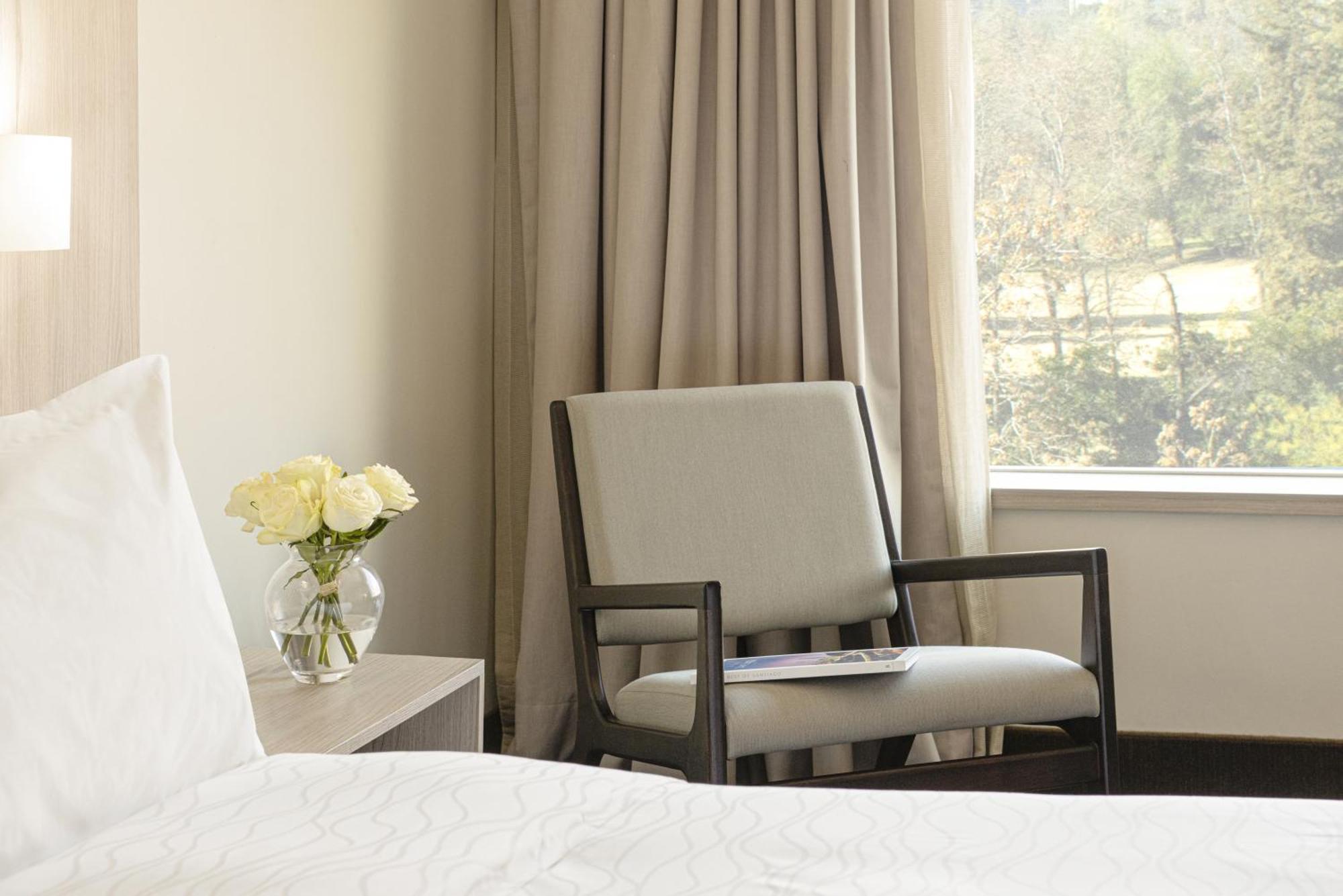 Pullman Santiago Vitacura Εξωτερικό φωτογραφία A guest room at the Hotel